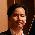 彭 李輝 氏